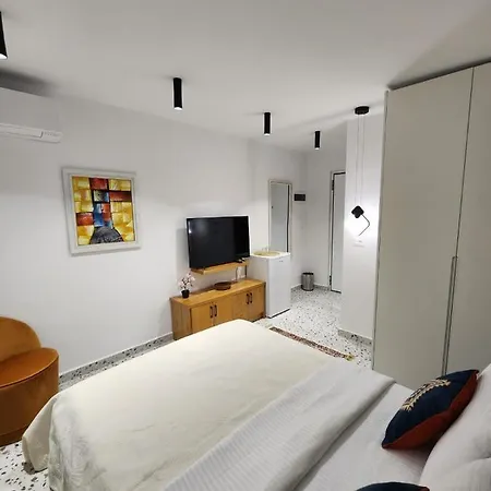 Pietro 2 Guest house *